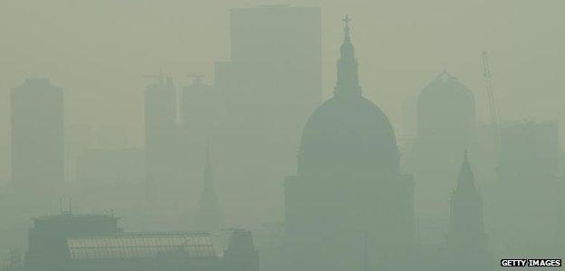 London skyline shrouded in smog (Getty Images)