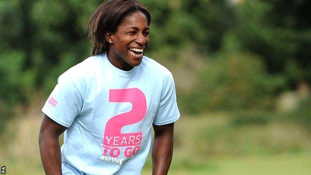 Saracens flanker Maggie Alphonsi