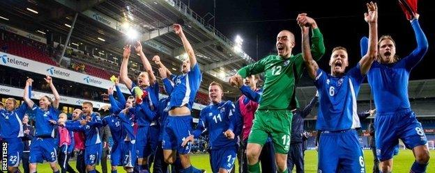 Iceland's players celebrate after reaching the play-offs