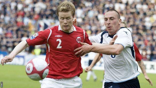 Norway's Tom Hogli and Scotland's Scott Brown