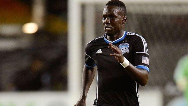 Simon Dawkins in action for San Jose Earthquakes