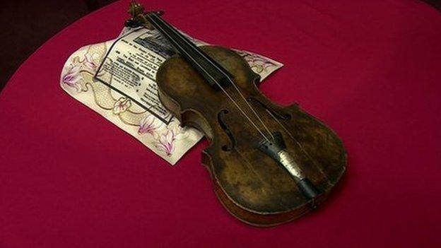 Wallace Hartley's violin