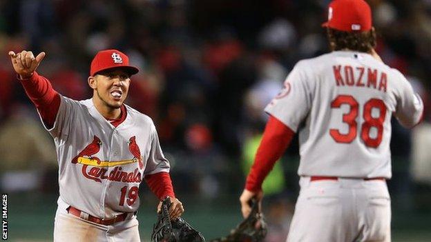 St Louis Cardinals square the World Series with a 4-2 win in game two at Boston's Fenway Park