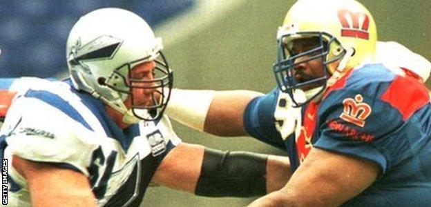 William ''The Fridge'' Perry of the Monarchs blocks a tackle during the London Monarchs v Scottish Claymores World League of American Football game in 1996