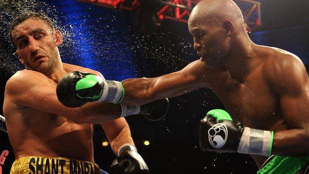 Bernard Hopkins punches Karo Murat