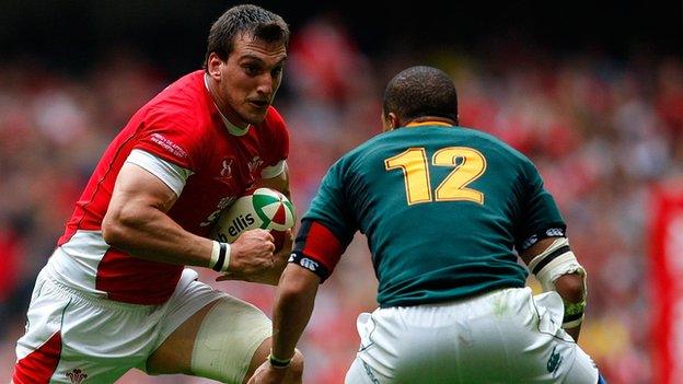 Sam Warburton takes on South Africa in 2010