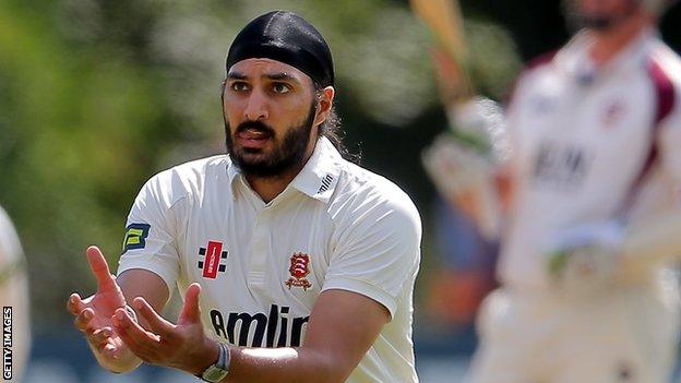 Monty Panesar in action for Essex