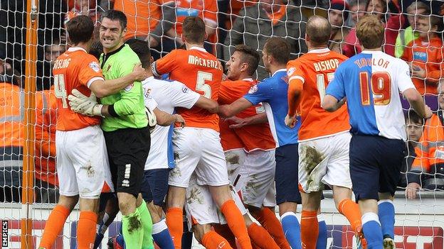 Blackpool & Blackburn brawl