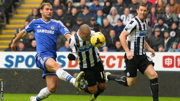 Yoan Gouffran scores against Chelsea