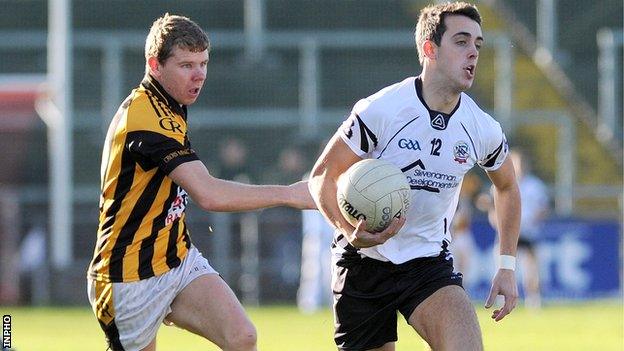 Kilcoo's Ryan Johnston and Crossmaglen's Martin Aherne