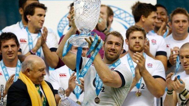 England celebrate beating Australia