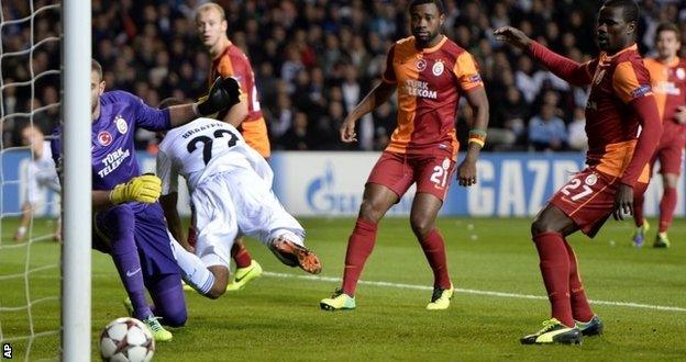 Daniel Braaten backheels FC Copenhagen's winner against Galatasaray