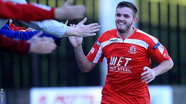 Portadown striker Darren Murray