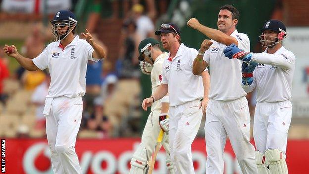 Alastair Cook, Paul Collingwood, Kevin Pietersen and Matt Prior call for a decision review