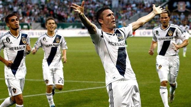 Robbie Keane celebrates with LA Galaxy team-mates