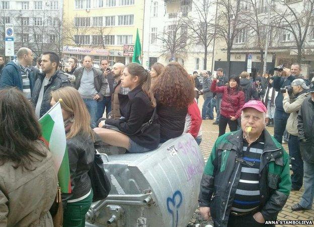 Protesters in Sofia, 12 November (photo by Anna Stambolieva)