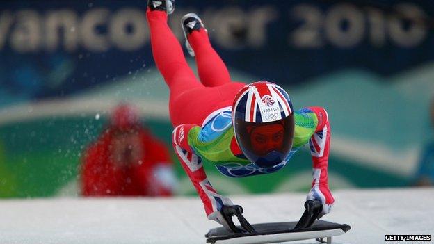 Amy Williams sets off on skeleton run