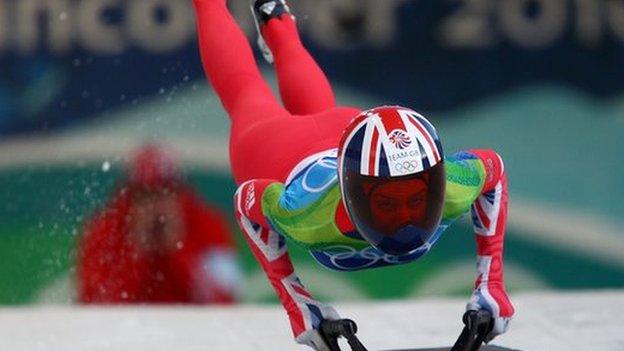 Amy Williams sets off on skeleton run