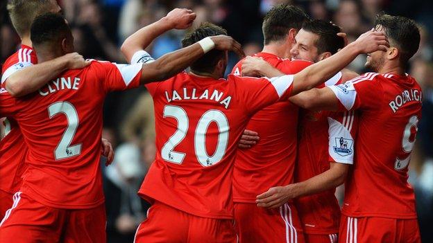 Southampton celebrating against Hull