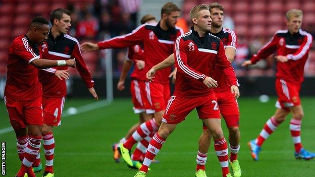 Southampton warming up before Hull match