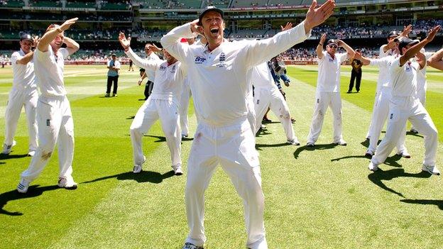 Graeme Swann leads England in the "Sprinkler Dance" in 2010