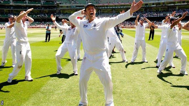 Graeme Swann leads England in the "Sprinkler Dance" in 2010