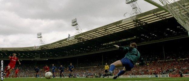 Paul Bodin scores the penalty that saw Swindon promoted to the Premier League