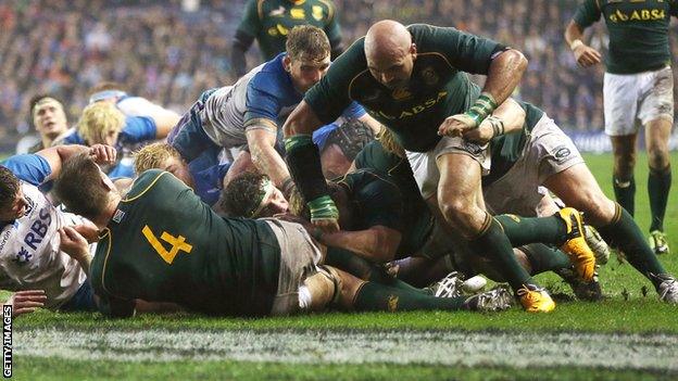 South Africa dominate Scotland