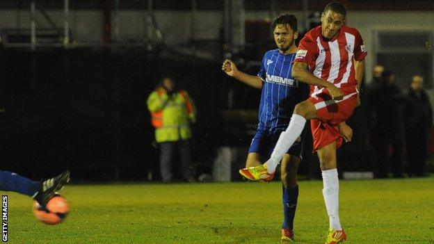 Brackley's Glenn Walker