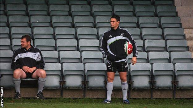 Tony Woodcock and Dan Carter