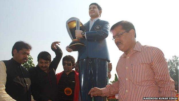 The idol of Sachin Tendulkar at the proposed temple in Bihar