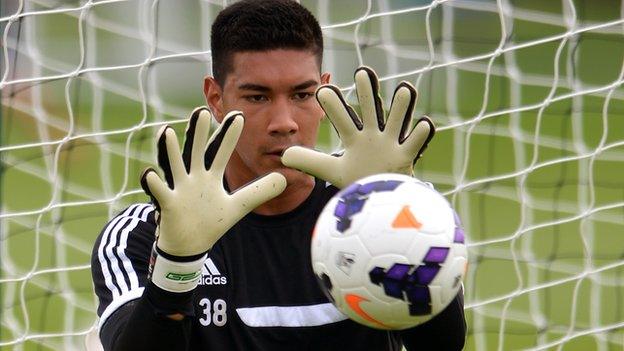 Fulham keeper Neil Etheridge