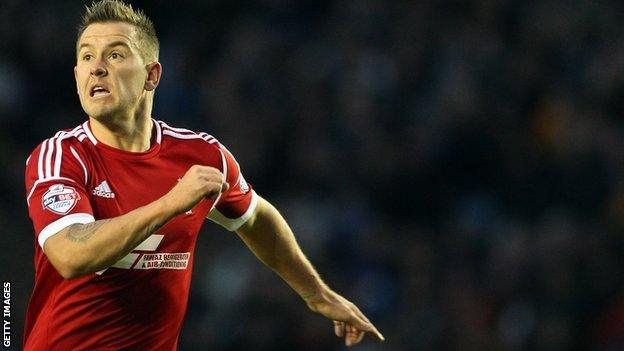 Simon Cox scored Nottingham Forest's equaliser against Burnley