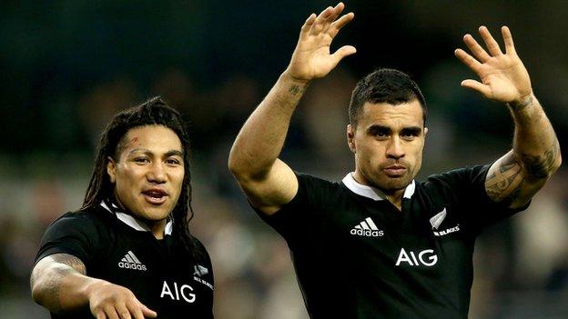 Ma'a Nonu and Israel Dagg celebrate after New Zealand's dramatic win