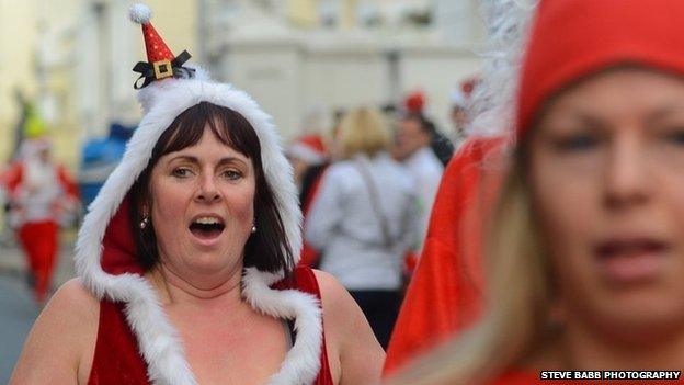 Isle of Man Santa Dash 2012 - Photo Steve Babb