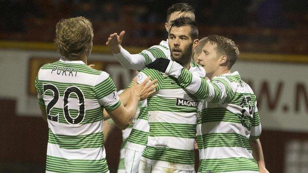 Celtic celebrate Kris Commons's goal