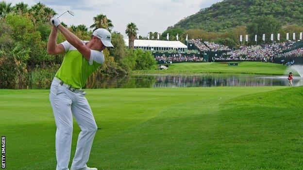 Jamie Donaldson leads the Nedbank Golf Challenge at Sun City