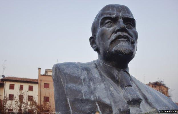 Bust of Lenin in Cavriago