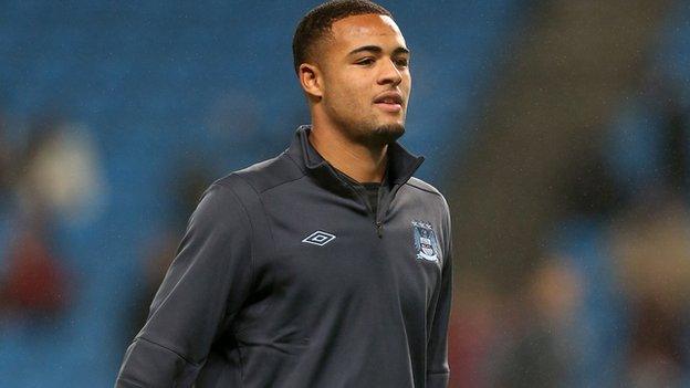 England Under-18 defender Courtney Meppen-Walter