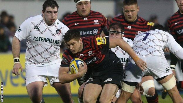 Saracens fly-half Owen Farrell makes a break in his side's convincing win over Leicester