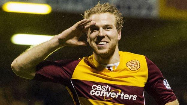 Henri Anier celebrates scoring against St Mirren