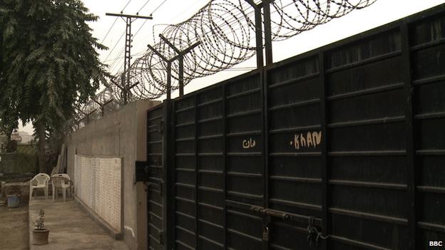 Security and barricades at the Ahmadi mosque in Lahore