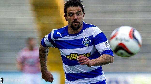 Nacho Novo playing for Morton