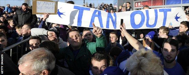 Cardiff fans protest