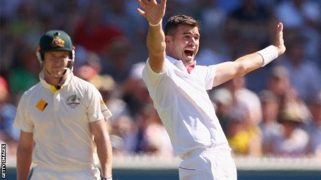 James Anderson appeals for George Bailey's wicket