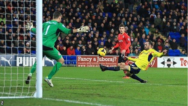 Steven Fletcher equalises