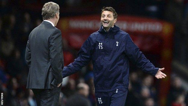 Tottenham boss Tim Sherwood celebrates win against Manchester United