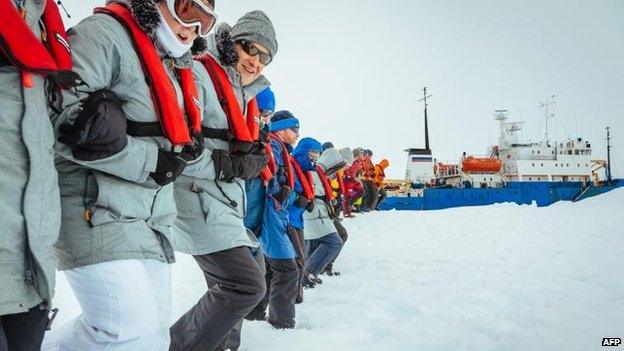 Akademik Shokalskiy, 31 Dec