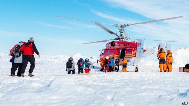 Akademik Shokalskiy rescue, 2 Jan