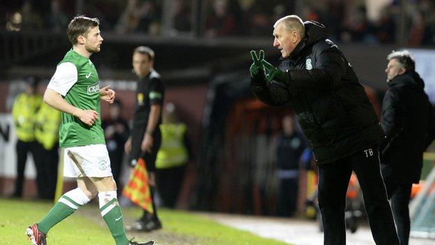 Terry Butcher issues instructions to Lewis Stevenson